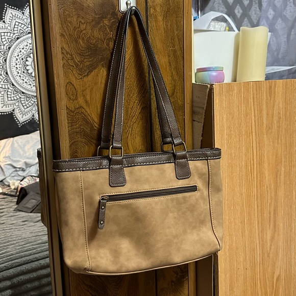Nwot Concept Bag w Wallet - Picture 4 of 13